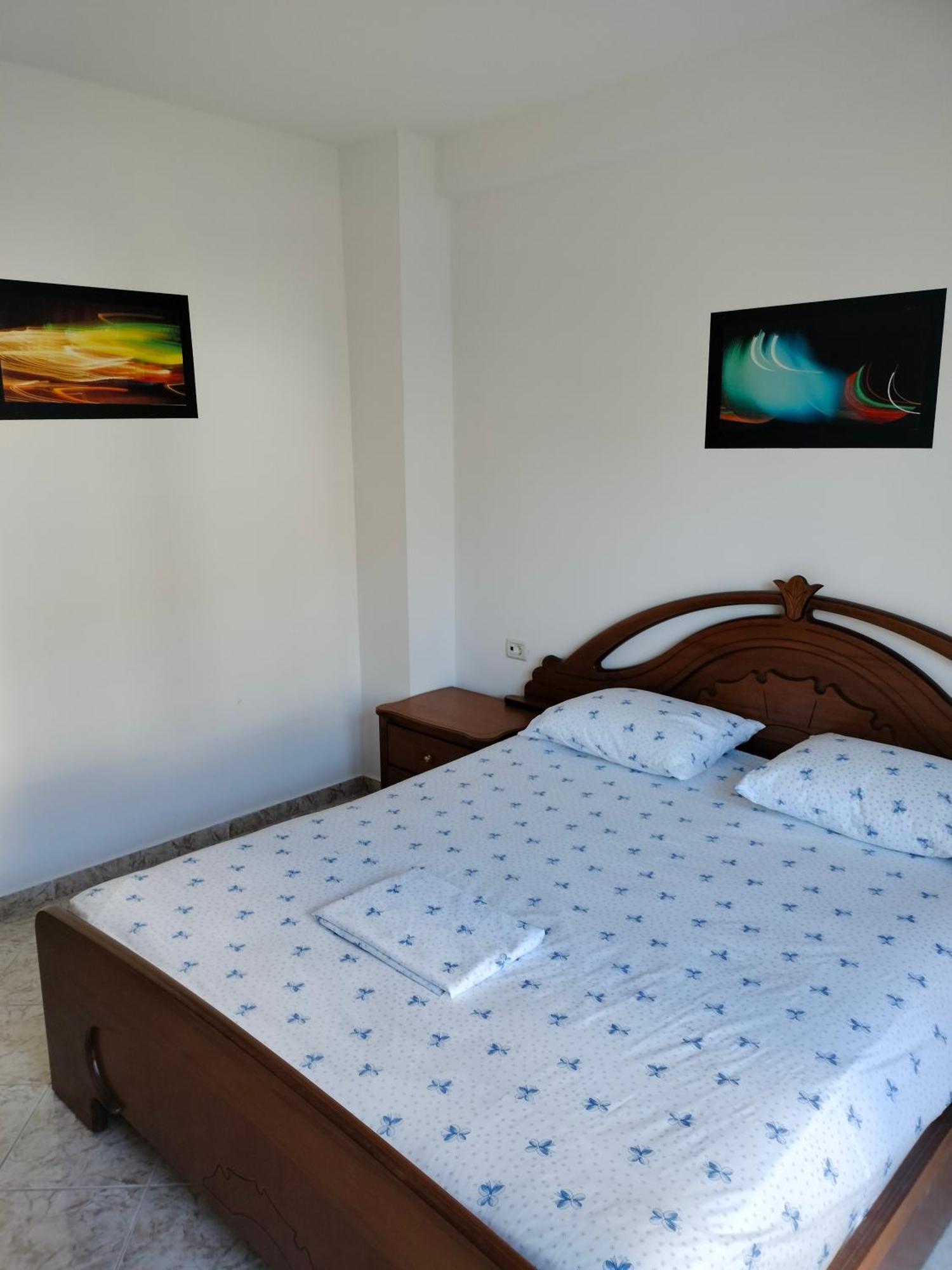 Appartamento Taurasi Red Saranda Esterno foto